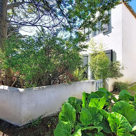 Maison De Charme Les Yuccas By Interhome * بارْباتْرْ
